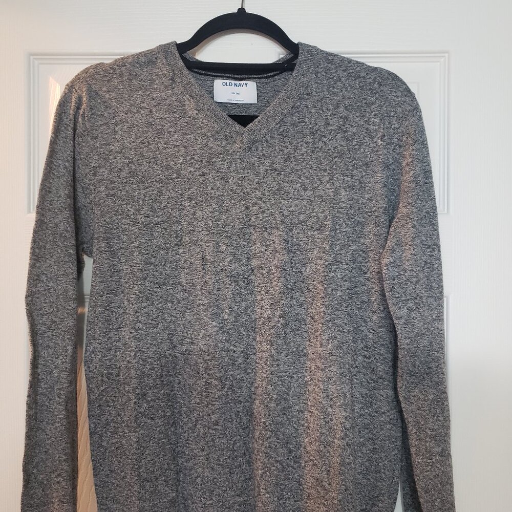 Boys XL size 18 Old Navy gray cotton/poly v-neck sweater